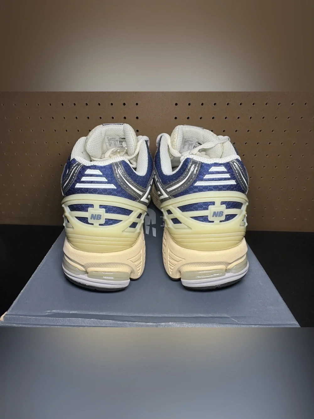New Balance 1906R Size 11 Men’s